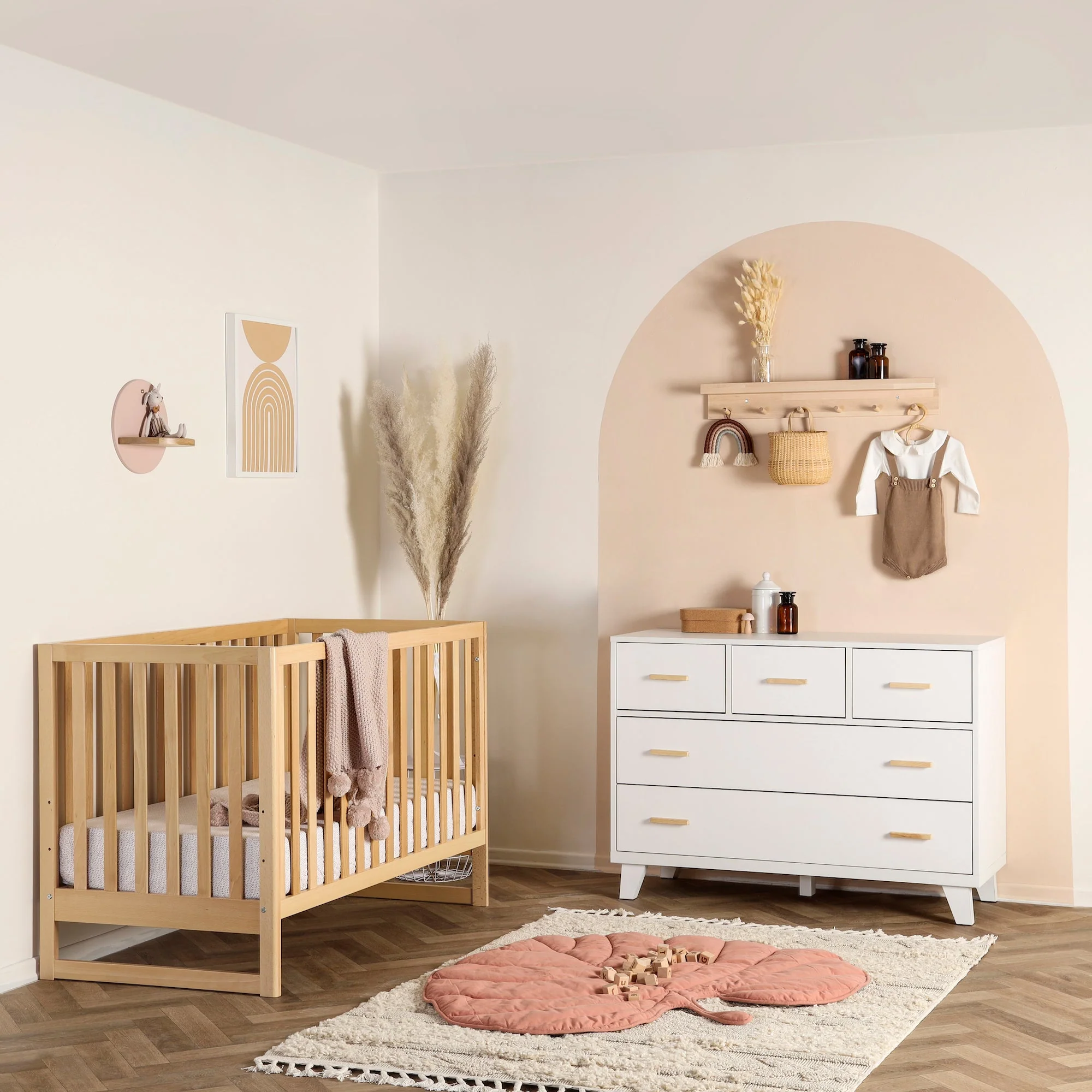 Austin 3-in-1 Convertible Crib - Image 4