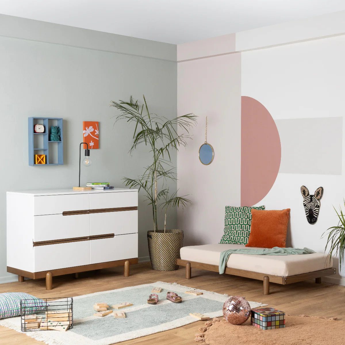 Bliss 4-in-1 Convertible Crib - Image 28