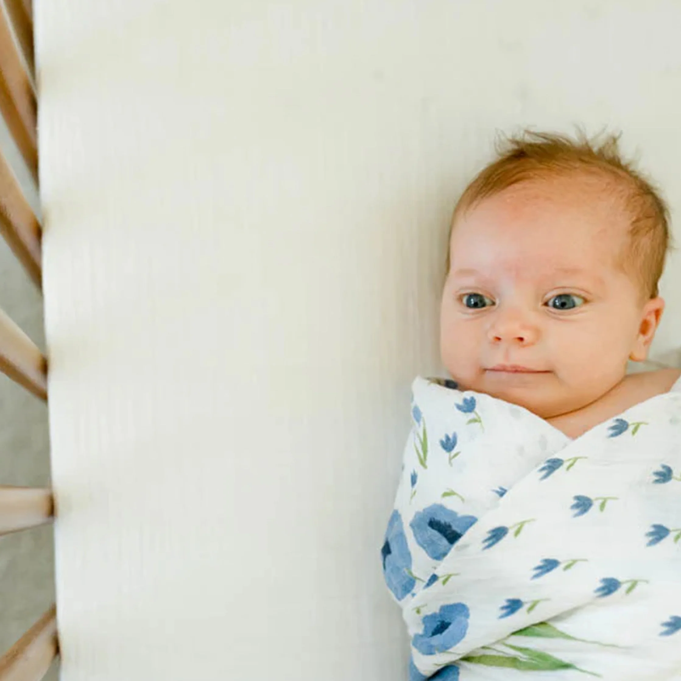 Cotton Muslin Crib Sheet - White - Image 4