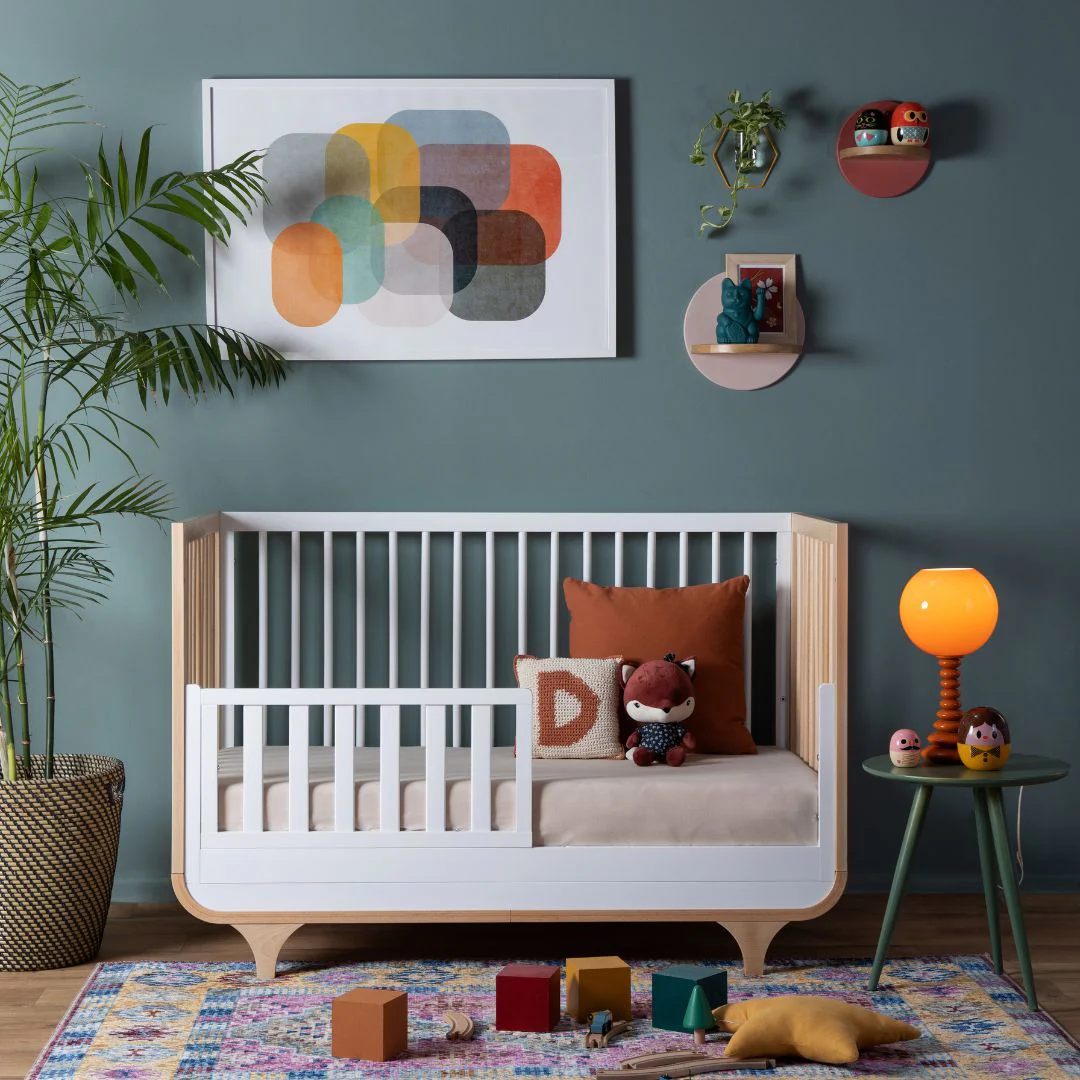 Jolly 3-in-1 Convertible Crib + Free Toddler Rail - Image 3