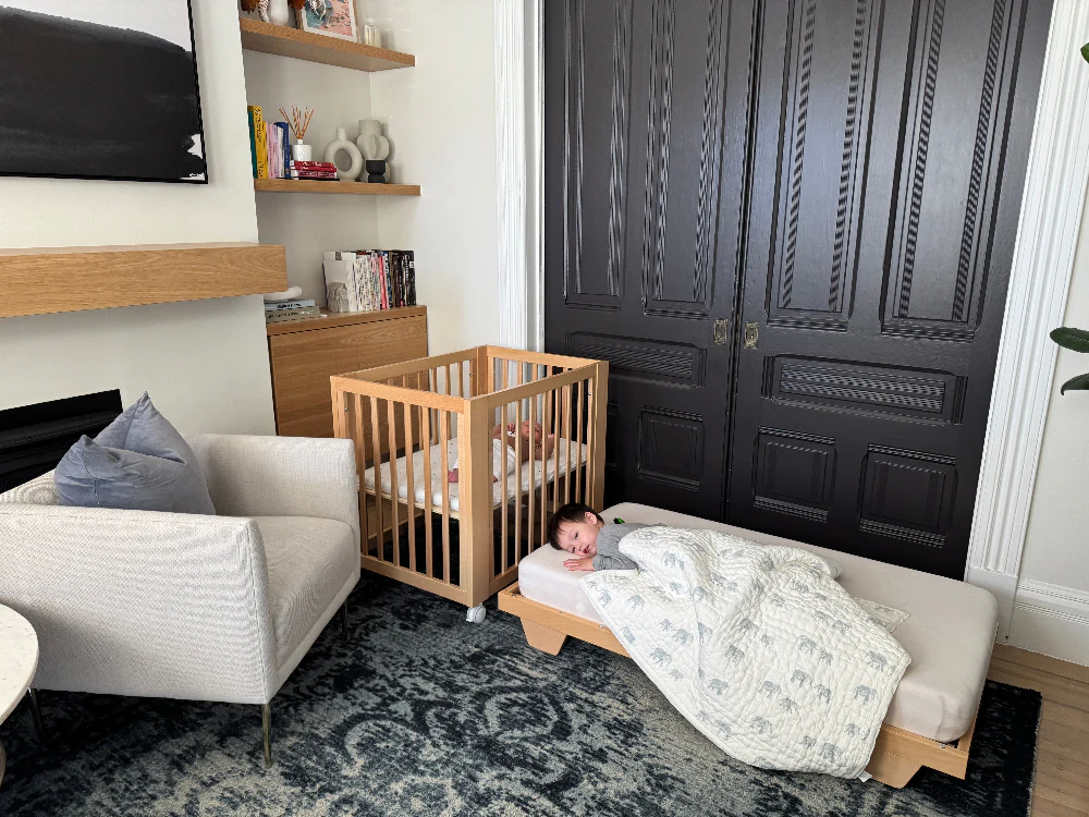 Spirit 8-in-1 Convertible Crib - Image 18